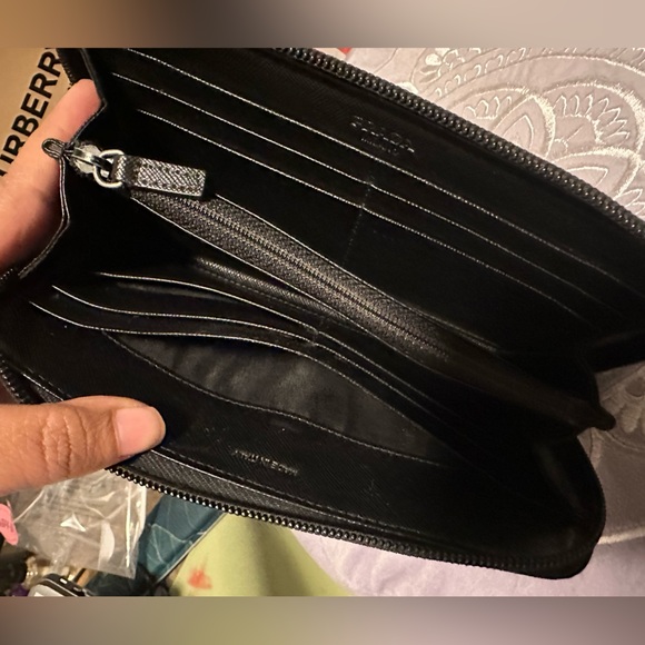 EUC Prada Saffiano Leather Zip Around Wallet - Picture 9 of 16